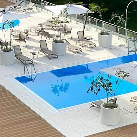 Nadmorskie Tarasy 215 A Eltom Tour コウォブジェク